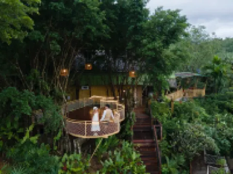 เขาสก บูติก แคมป์ โรงแรมในอำเภอ พนม