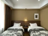 COMFORT  FREE  Hotel (Linyi Qiyang International Airport Branch)