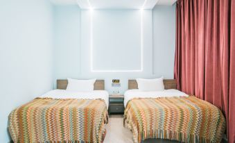 Zhoushan Yuhong Boutique Inn (Zhujiajian Branch)