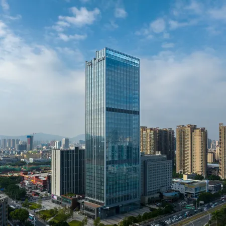 Zhuhai Ruby Hotel (Sam's Pearl Station Branch) Отели рядом с достопримечательностью «Чжухайская больница»