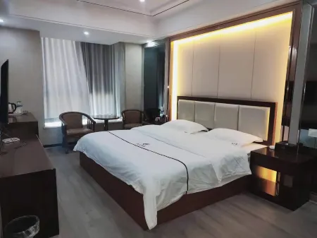 Feng Sheng Jiudiang Отели рядом с достопримечательностью «Zhu De Commander in Chief Mrs. Xiao Jufang Former Residence»