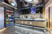 外星人電競飯店（航宇廣場店） - 2 星級