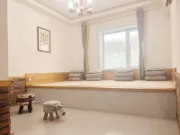 First snow in snow country. ten rooms Hotel in zona Xuexiang National Forest Park