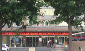 Royal Dragon Airport Hotel