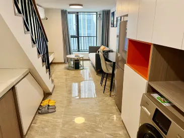 Youyu Hotel Apartment (Overseas Chinese City Happy Coast Branch)