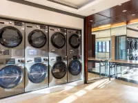 Feifan International Hotel (Guangzhou chenjiaci Subway Station Yongqingfang Branch) Hotels near Li Wan