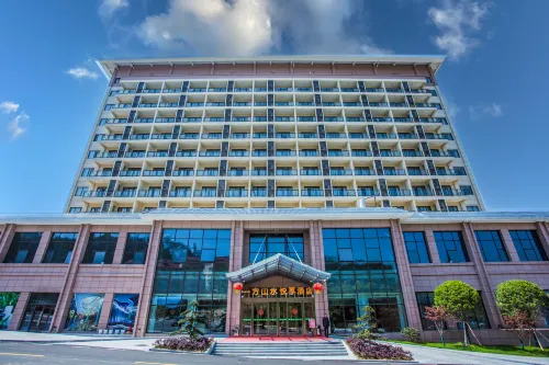 Yifang Shanshui GtEL Hotel Luotian Hubei - Parkering