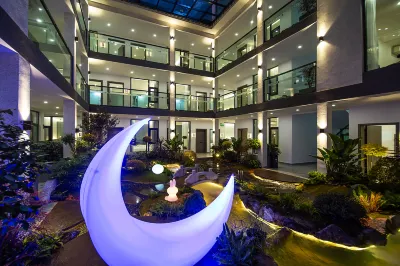 Lijiang Nanyue Jiuxi Scenic Courtyard (Zhongyi Market Store, South Gate of Ancient Town) Hotell i 