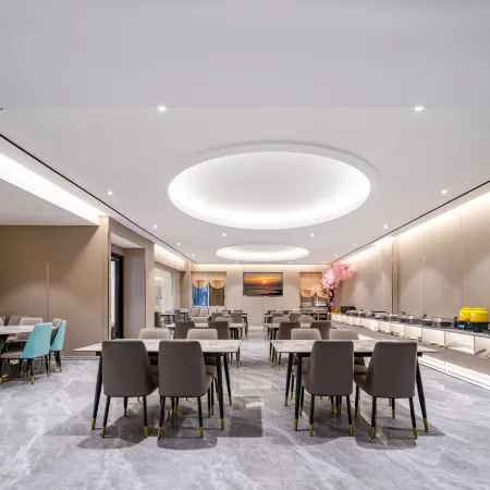 Jiangmen Tianyue Hotel (Xinhui Century Commercial Street Gangzhou Plaza)