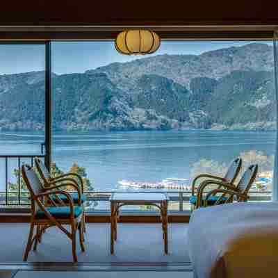 芦ノ湖畔 蛸川温泉 龍宮殿別館 Rooms