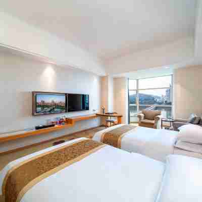 Dongfeng Hotel Rooms