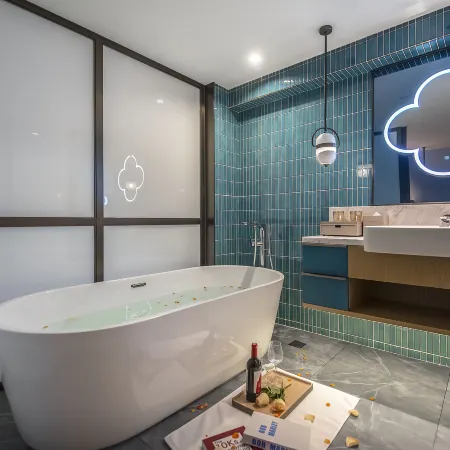 Royard Hotel(Du Fu Thatched Cottage Qingyang Palace Branch)