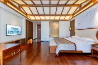 Jinghong Tianqing Hotel (Yijin Holo City Government Shop) - balcony
