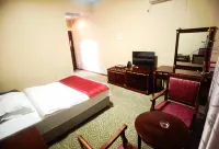 Huasheng Hotel
