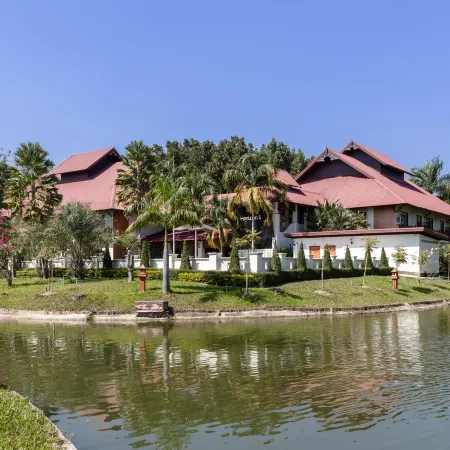 Horizon Village & Resort