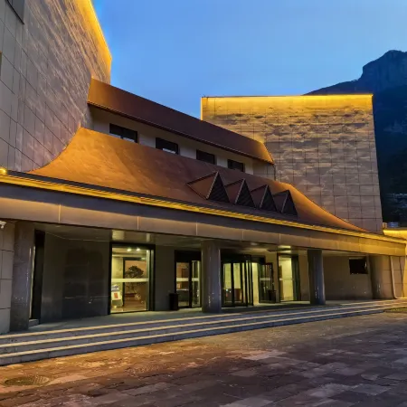 Zanhuang Shiyan Country House