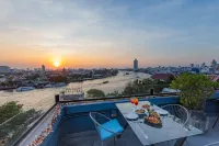 Riverview Residence - Romantic