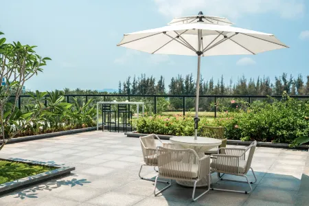 BLUE SEA HOTEL AT TIANYA SANYA Отели рядом с достопримечательностью «Xidao Wharf»