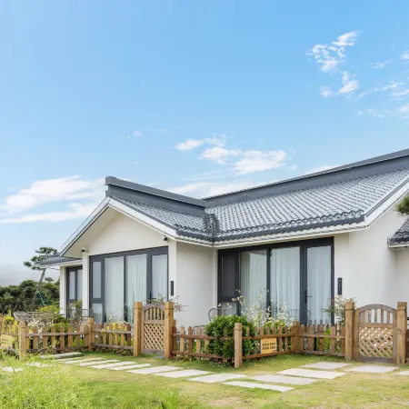 Putuo Mountain Baibu No.1 Seaview Hotel (Puji Temple Baibu Sha Branch)