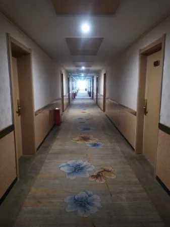 Fuyun Jinfulai Hotel Отели рядом с достопримечательностью «Fuyun Cultural Relic Hall»