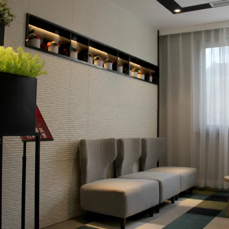Homeinn Hotel (Beijing Sihui Baiziwan Subway Station) Отели рядом с достопримечательностью «Станция Sihui»