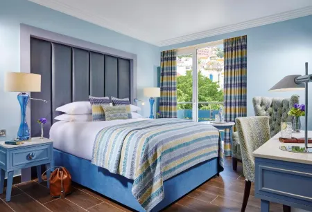 The Eliott Hotel Отели рядом с достопримечательностью «Europa Point Lighthouse»