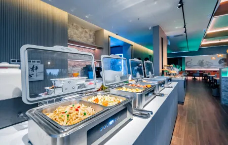 Gudu Yujing Hotel (Sui Tang Yingtianmen Store) Отели в г. Лоян