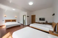 Anji Old White Wall Farmhouse