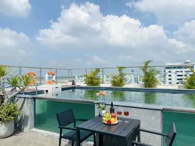 Hera Luxury Hotel Hotels in Tan Son Nhat Airport Area