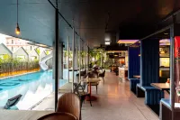 Book Design Hotel - Private Pools