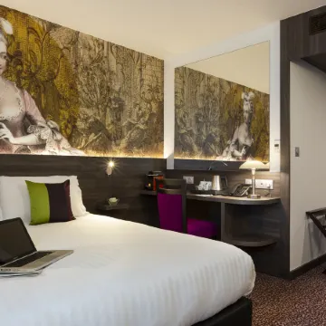 Hôtel Roi Soleil Prestige Plaisir - St Quentin
