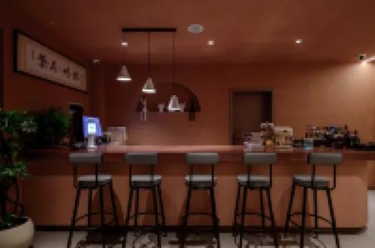 Shangri La Flowers · And You Designer Homestay