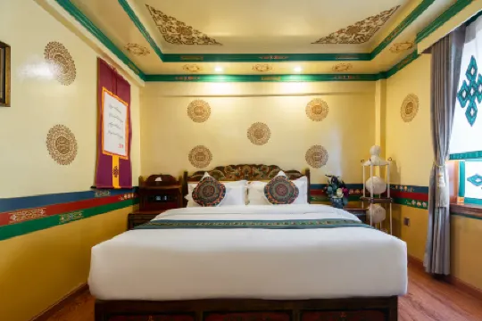 Lobbum Tsang Boutique Hotel