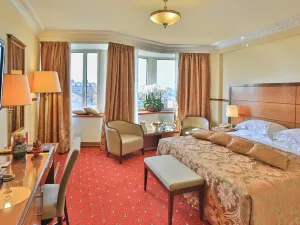 Golden Ring Hotel