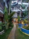 Xishuangbanna Weiqingcheng Garden Hotel (Gaozhuang Xishuangjing Starlight Night Market)