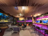 Anji Qingshi Shang · Cave Hot Spring Homestay - ที่มีบาร์