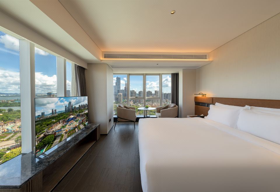 3. 선전 루이스 천..