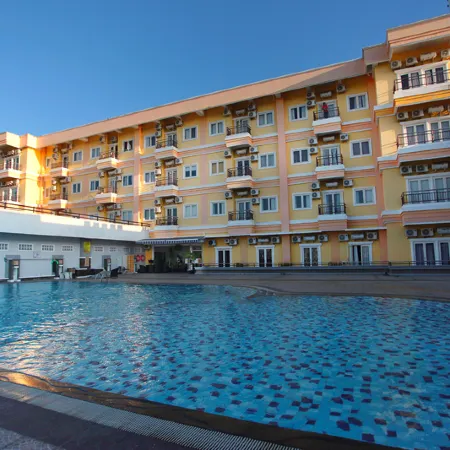 Grand Whiz Megamas Manado