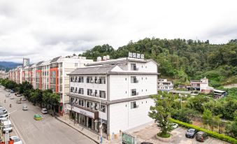 Fengqing Rumumu Hotel (Fengqing Square)