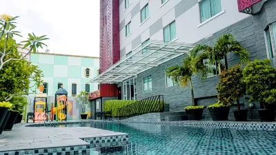 Grand Zuri Pekanbaru Hotels near Gedung Serbaguna Politeknik Caltex Riau