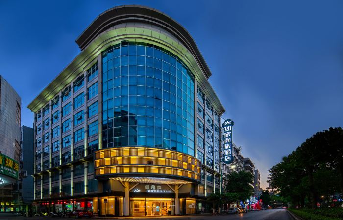 Homeinn Selected Hotel (Yunfu Yuncheng)