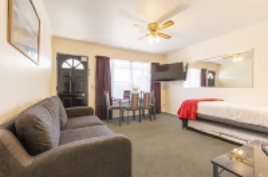 ASURE Prince Motor Lodge Hotels in der Nähe von Taupo Bible Church