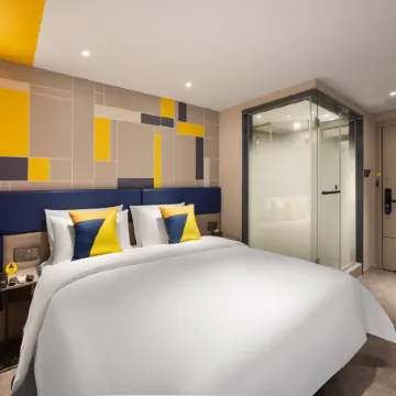 7Days Inn Hotel (Wuhan Simenkou Yellow Crane Tower Subway Station Yangtze River Bridge) Отели рядом с достопримечательностью «Башня желтого журавля»