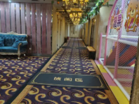 SHUIMUTIANCHENG Hoteles en Dong'exian
