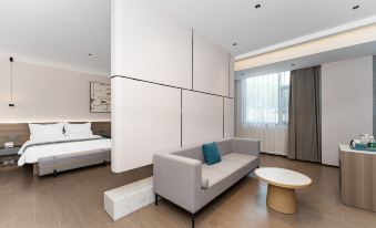 Hualin Aisheng Hotel (Yinji International Tourism Resort)