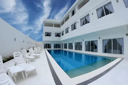 Coron Bluewave Hotel Отели рядом с достопримечательностью «Гора Тапяс»