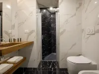 內葛諾酒店 鄰近加富爾廣場（Piazza Cavour）的酒店