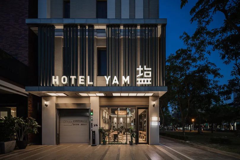 Hotel YAM LAGOM