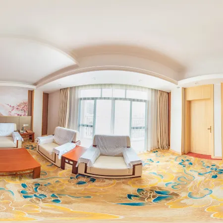 Enping Baorun Business Hotel