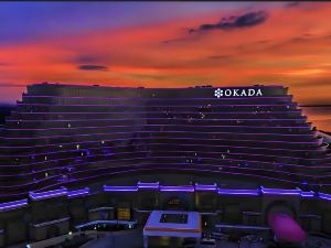 Luxury 1 Bedroom Manila BaySunset Airports Okada Solaire MOA with Parking